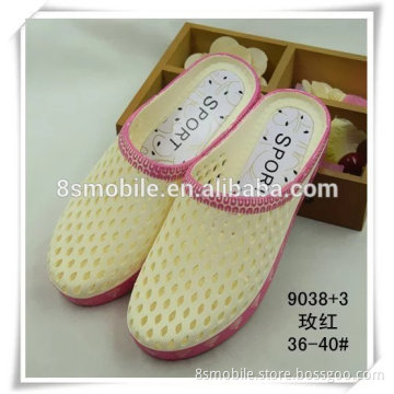 plastic weaven sandal with best design